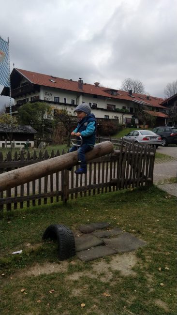 0590549f-f5e2-4c52-9389-a206d5b93111