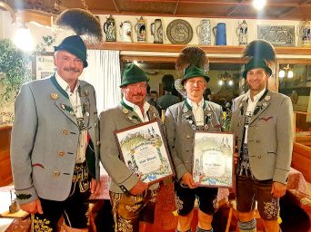 1. Vorstand, Rudi Wörndl, Sepp Thaurer und 2. Vorstand