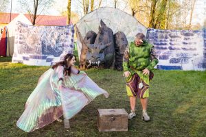 Lebendiges Mittelalter auf den Wiesen am Chiemsee im Seepark Bernau – Felden