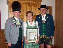 kl-1Ehrung Helga Seitz