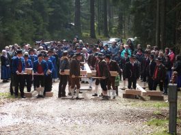 kl-ko-krp-Kreuzeinweihung Kolmstein 2