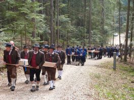 kl-ko-krp-Kreuzeinweihung Kolmstein 3