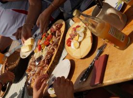 Auf einen Ratsch bei der Sennerin VI