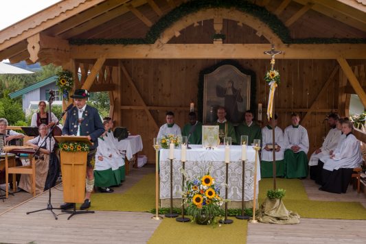 Festgottesdienst-1002157