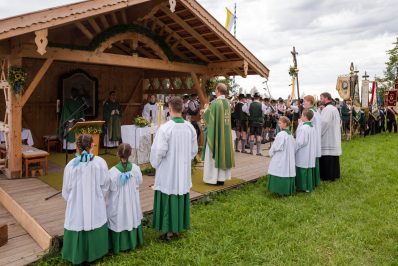 Festgottesdienst-1060997