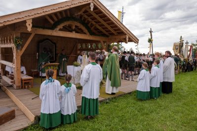 Festgottesdienst-1060999