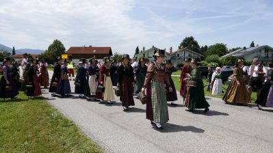 P09 FestzugNeubeuern