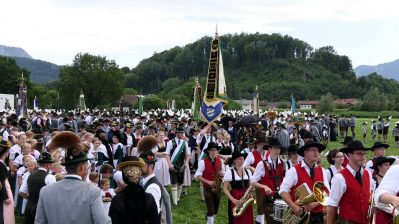 P22 FestzugNeubeuern