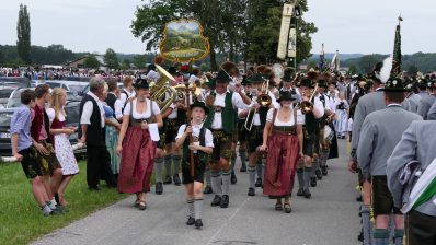 P28 FestzugNeubeuern
