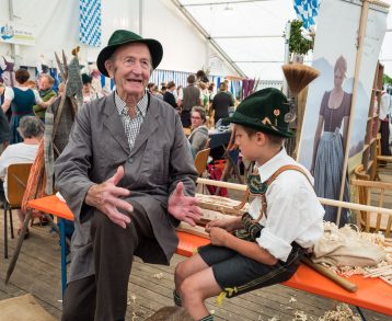 Gaupreisplatteln-Trachtenmarkt-1080801