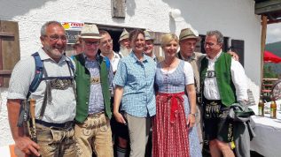 kl-1Zwei Ministerinnen