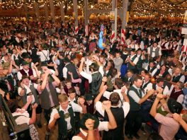 P28 BrauchtumFloetzinger