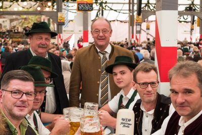 Trachtensommer Ausschnitt