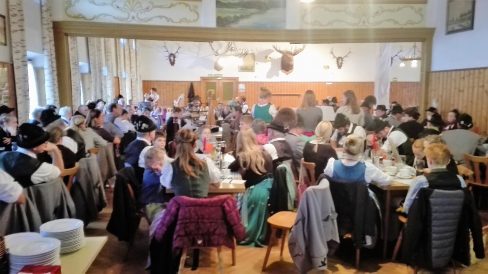 kl-00 Blick in den Saal