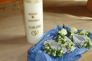 kl-Kerze und Anstecker