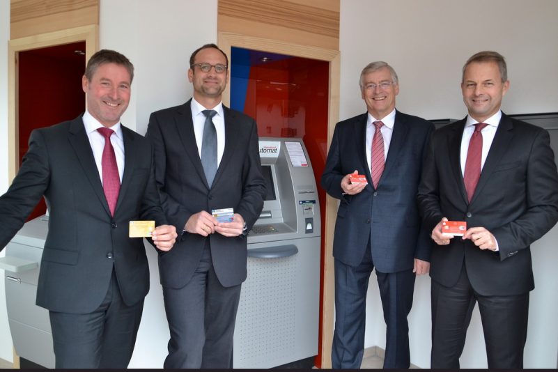 Eroeffnung Achenmuehle mit VR-Bank kl