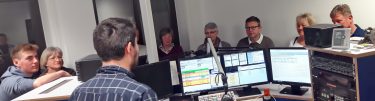 Beim Radio