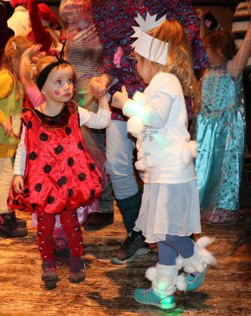 kl-aschau kinderfasching01a
