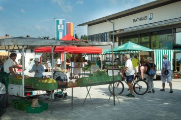 A57-2446-0817-Wochenmarkt-Bernau