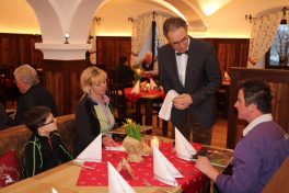 fras eroffnung goldener pflug03