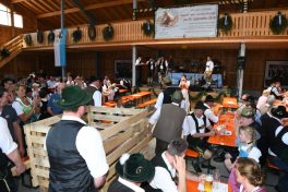 Kubi_Hoerzing_100J_Pferdezucht_180422 (12)