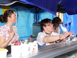 P051GwandundTrachtenmarktAßling