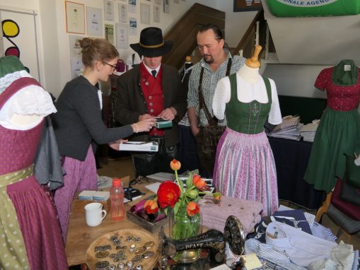 P055GwandundTrachtenmarktAßling