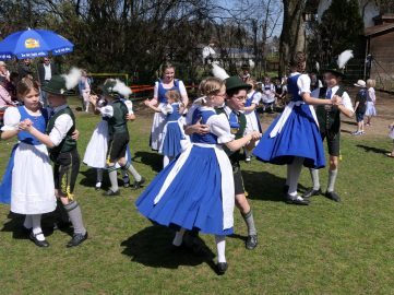 P098GwandundTrachtenmarktAßling