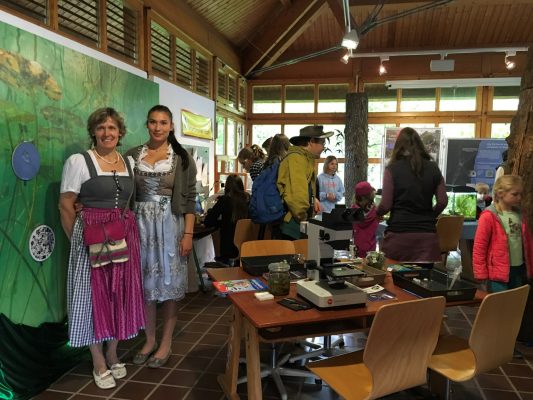 Ausstellung Leben im Wassertropfen mit Martina Mitterer