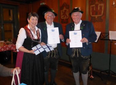 Ehrung_der_Brueder_Rehm_fuer_50_Jahre_Mitgliedschaft_im VVV