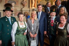 Mit Dufter und Bertl