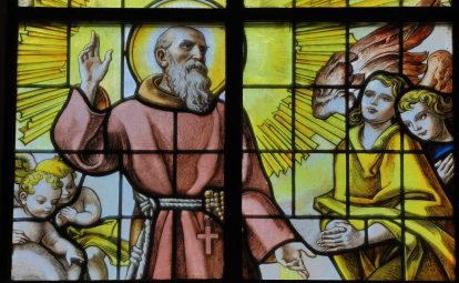 Bruder-Konrad-Engel-Himmel-Glasfenster-Altoetting-Heiner-Heine