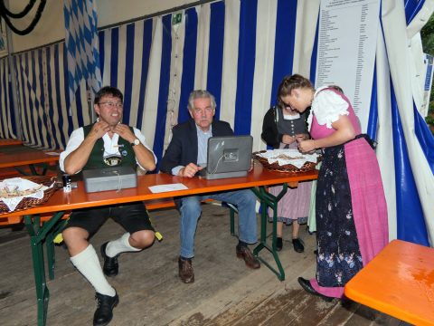 P01WeinundBierfestlauterbach