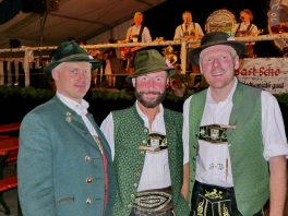 P25WeinundBierfestlauterbach