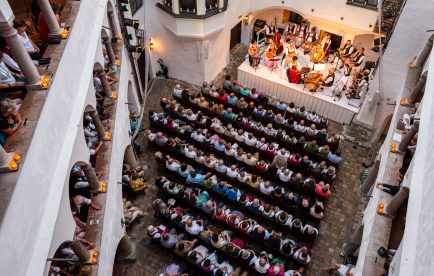 Almsommer-Schloss-Amerang-1450043