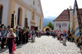 K1600_Aschau verabschiedet Klosterschwestern_Foto H. Reiter (21)