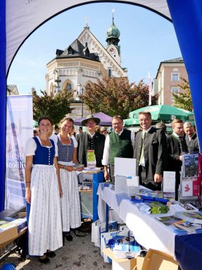 P010Schmankerlstraße