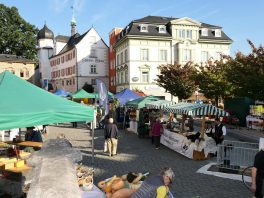 P019Schmankerlstraße