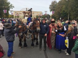 Herzlicher Empfang in Nowgorod Foto Possardt