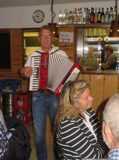 IMG_9911_mk_HelAmb Sepp Blaha