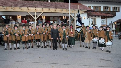 P25SchuetzensalutPoschenrieder