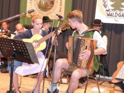 ko-krp-Waldgau-Hoagartn 2018-9