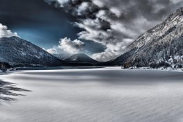 Barrier Lake III - A - 2017 - 47 x 72 cm