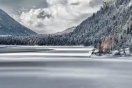 Barrier Lake VII - 2017 - 47 x 72 cm