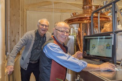 Einbrauen im Freilichtmuseum Glentleiten des Bezirkes Oberbayern