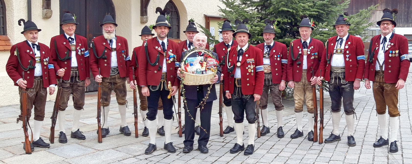 Samerberger Gebirgsschützen ehren Wolfgang Stuffer Samerberger