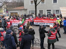 P057 DemoBrennernordzulaufLandratsamtRo