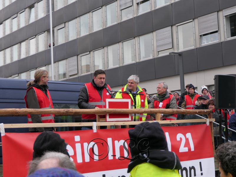 P103 DemoBrennernordzulaufLandratsamtRo