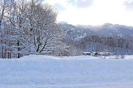 kl-Zellerhornstrasse mit Schloss Hohenaschau_Foto H. Reiter