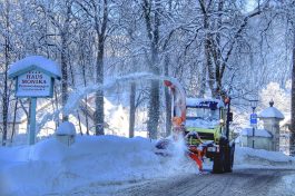 Schneefraesen in der Schlossbergstrasse Aschau_Foto H. Reiter